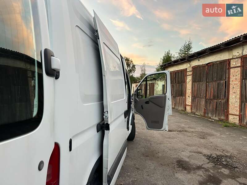 Грузовой фургон Renault Master 2001 в Ратным