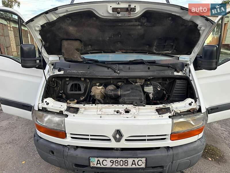 Грузовой фургон Renault Master 2001 в Ратным