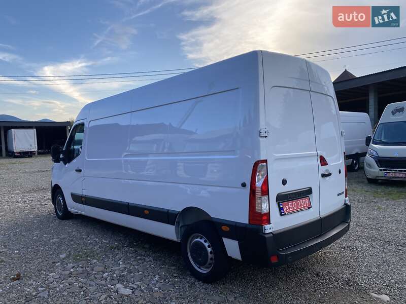 Грузовой фургон Renault Master 2022 в Хусте