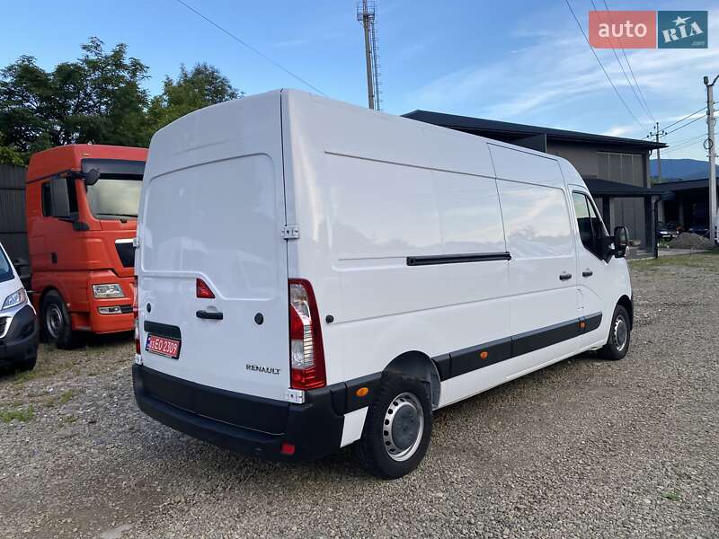 Грузовой фургон Renault Master 2022 в Хусте