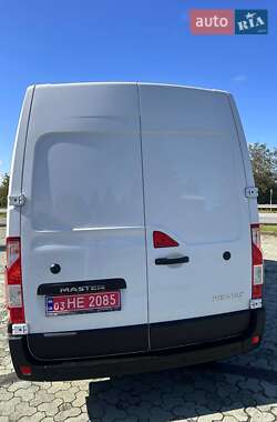 Грузовой фургон Renault Master 2020 в 