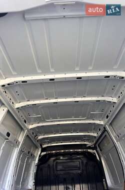 Грузовой фургон Renault Master 2020 в 
