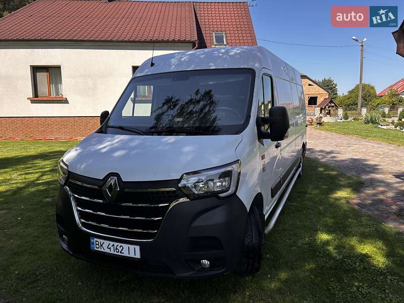 Грузовой фургон Renault Master 2020 в Кременце