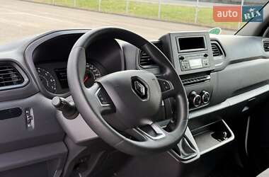 Грузовой фургон Renault Master 2021 в 