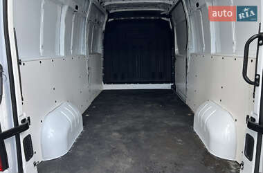 Грузовой фургон Renault Master 2020 в 