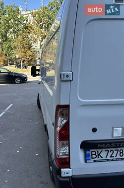 Грузовой фургон Renault Master 2017 в 