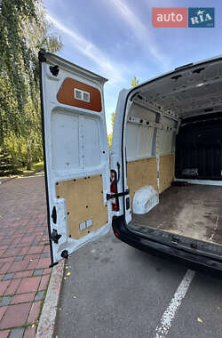Грузовой фургон Renault Master 2017 в 