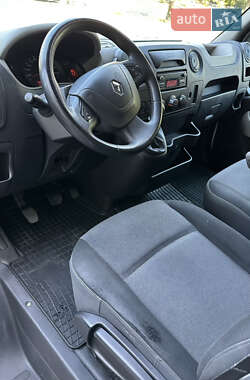 Грузовой фургон Renault Master 2017 в 