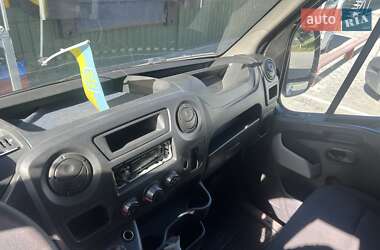 Грузовой фургон Renault Master 2018 в 