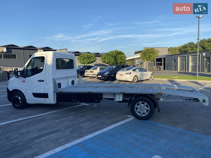 Автовоз Renault Master 2017 в Луцке