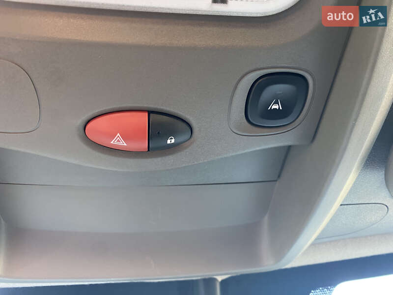 Автовоз Renault Master 2017 в Луцке