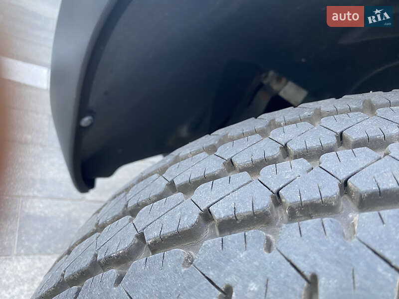 Автовоз Renault Master 2017 в Луцке