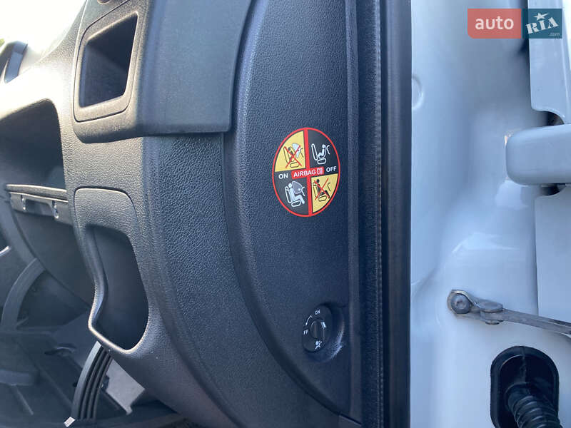 Автовоз Renault Master 2017 в Луцке