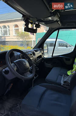 Грузовой фургон Renault Master 2016 в 