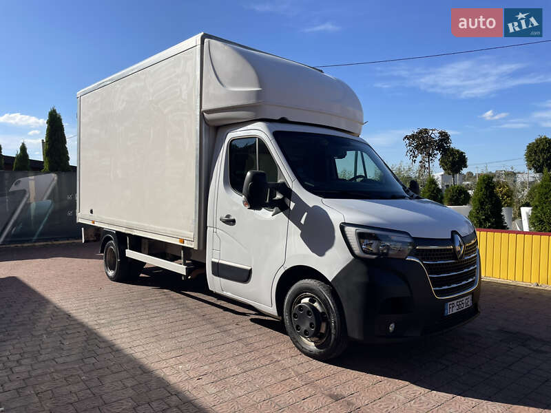 Грузовой фургон Renault Master 2020 в 