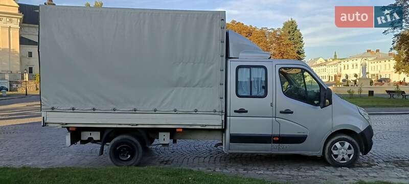 Грузопассажирский фургон Renault Master 2011 в Львове