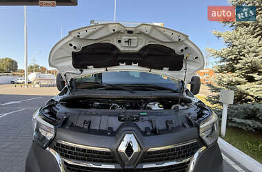 Грузовой фургон Renault Master 2021 в 