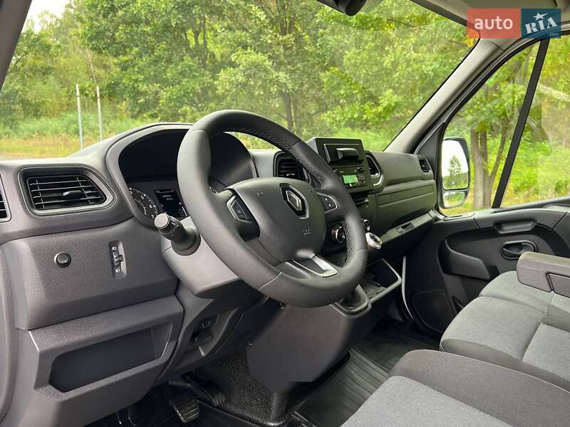 Тентованый Renault Master 2022 в Киеве