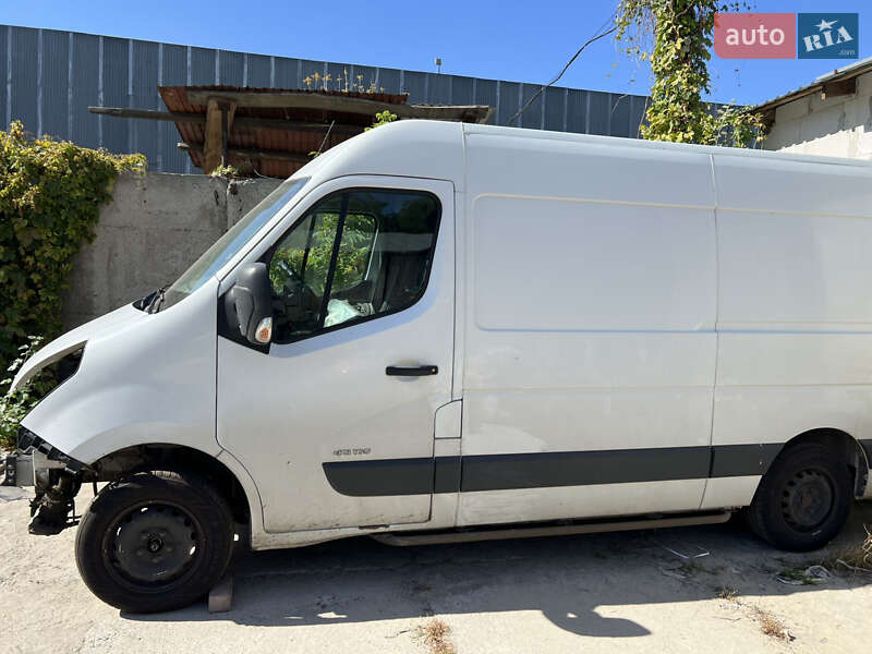 Грузовой фургон Renault Master 2015 в Киеве