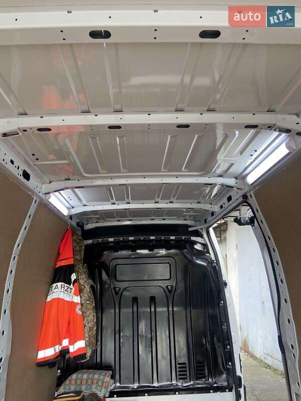 Вантажний фургон Renault Master 2020 в Хмельницькому фото 14 Вантажний фургон Renault Master 2020 в Хмельницькому