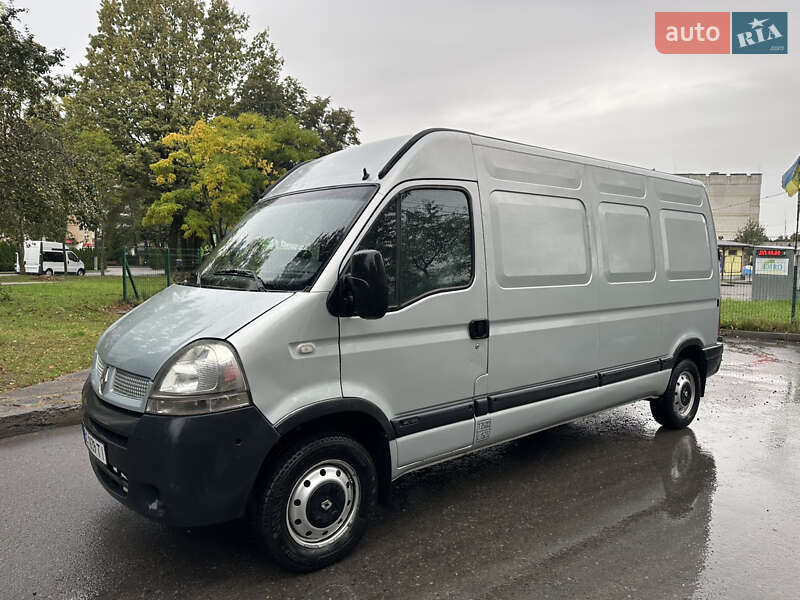 Грузовой фургон Renault Master 2006 в Новояворовске