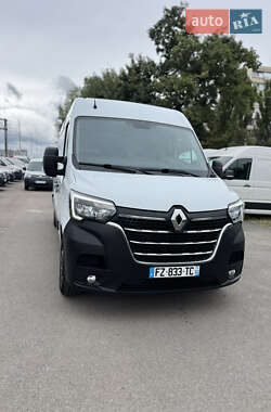 Грузовой фургон Renault Master 2021 в 