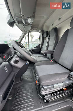 Грузовой фургон Renault Master 2021 в 