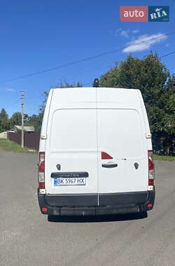 Грузовой фургон Renault Master 2010 в 