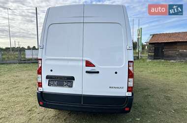 Грузовой фургон Renault Master 2023 в 