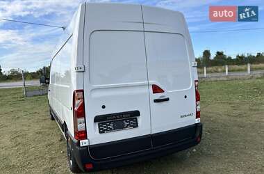 Грузовой фургон Renault Master 2023 в 