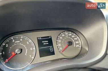 Грузовой фургон Renault Master 2023 в 