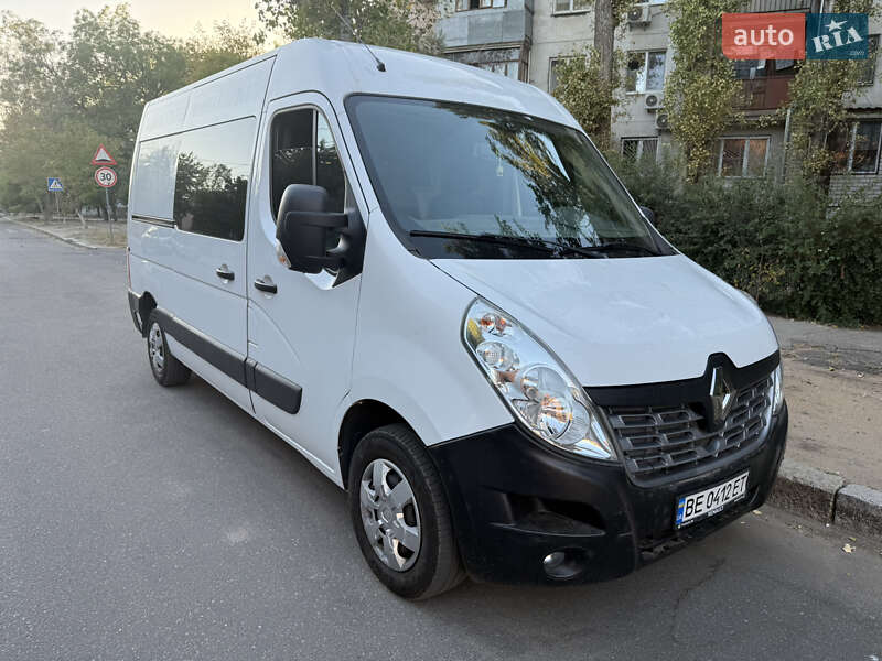 Грузовой фургон Renault Master 2016 в Николаеве