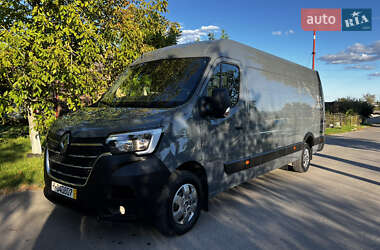 Грузовой фургон Renault Master 2022 в 