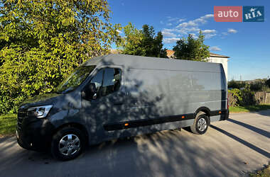 Грузовой фургон Renault Master 2022 в 