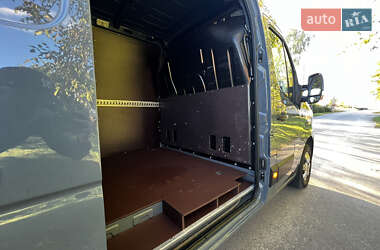 Грузовой фургон Renault Master 2022 в 