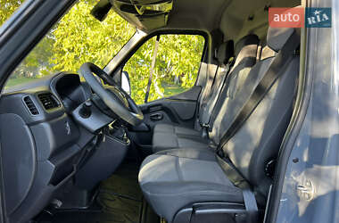 Грузовой фургон Renault Master 2022 в 