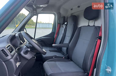 Грузовой фургон Renault Master 2022 в 