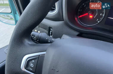 Грузовой фургон Renault Master 2022 в 