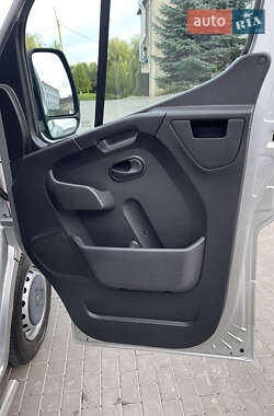 Грузовой фургон Renault Master 2018 в 