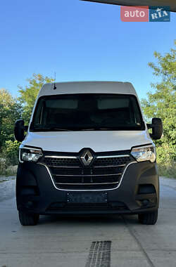 Грузовой фургон Renault Master 2020 в 