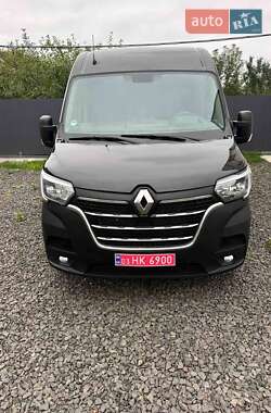 Грузовой фургон Renault Master 2023 в 