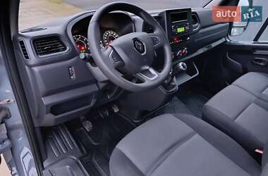 Грузовой фургон Renault Master 2023 в 