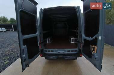 Грузовой фургон Renault Master 2023 в 