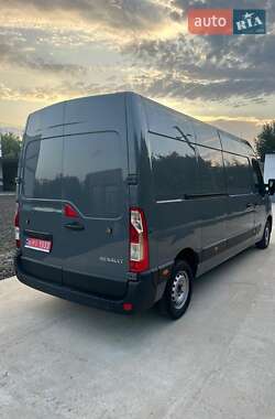 Грузовой фургон Renault Master 2022 в 