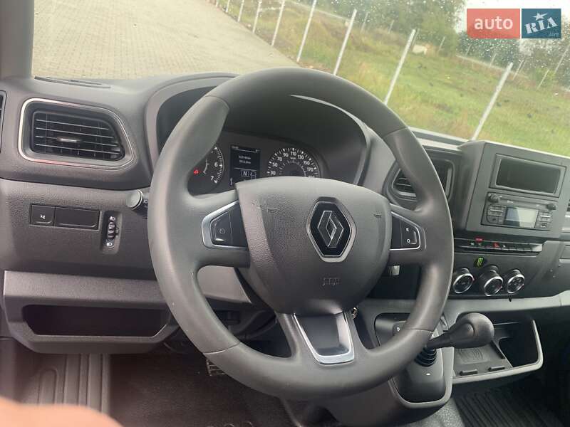 Вантажний фургон Renault Master 2021 в Нововолинську