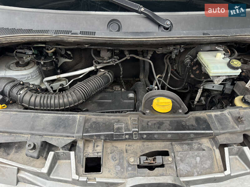Грузовой фургон Renault Master 2016 в Полтаве
