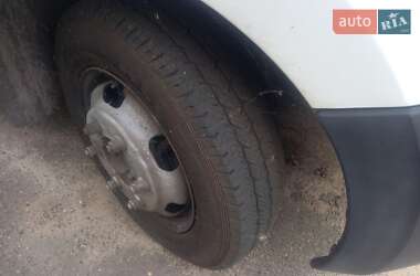 Грузовой фургон Renault Master 2012 в 