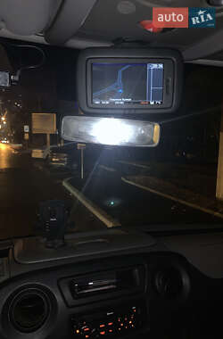 Грузовой фургон Renault Master 2012 в 