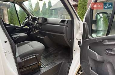 Грузовой фургон Renault Master 2021 в 
