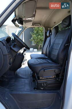 Микроавтобус грузовой (до 3,5т) Renault Master 2014 в 